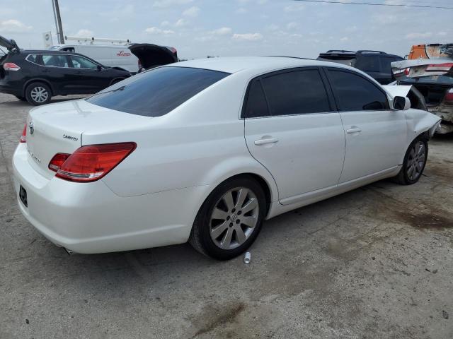 Zdjęcie 3 z aukcji – 2005 TOYOTA AVALON z VIN 4T1BK36B95U025472