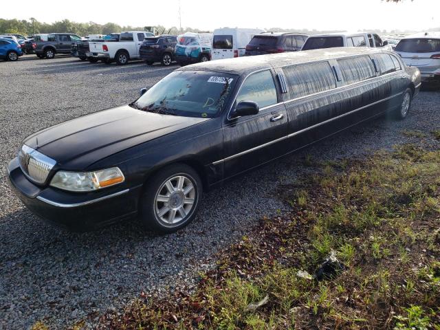 LINCOLN TOWN CAR E 2011 with VIN 2L1FL8JW4BX756709 - Photo from auction