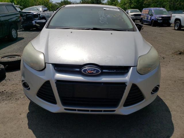 Foto 5 de la subasta – 2014 FORD FOCUS SE con VIN 1FADP3K22EL191087
