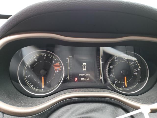 Photo 9 from auction – 2016 JEEP CHEROKEE L with VIN 1C4PJLCB6GW160045