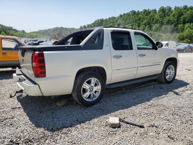 Photo 3 from auction – 2010 CHEVROLET AVALANCHE with VIN 3GNVKGE01AG141424