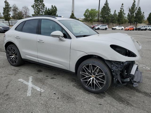 Photo 4 from auction – 2023 PORSCHE MACAN BASE with VIN WP1AA2A59PLB09054