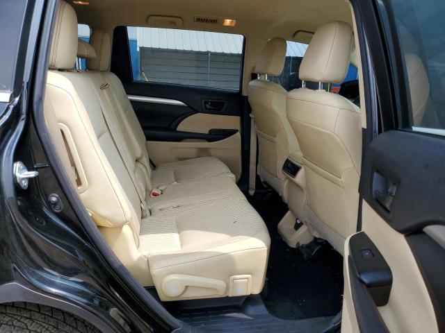 Photo 11 from auction – 2015 TOYOTA HIGHLANDER with VIN 5TDBKRFH9FS140204