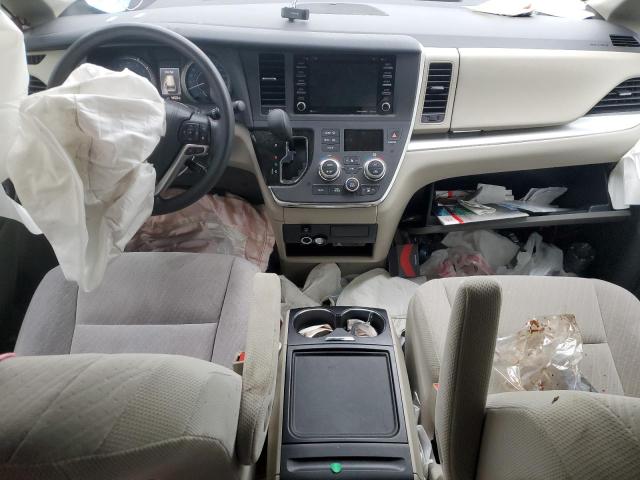 Photo 8 from auction – 2018 TOYOTA SIENNA LE with VIN 5TDJZ3DC1JS198294