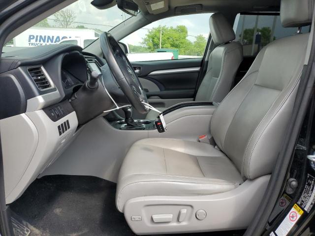 Photo 7 from auction – 2017 TOYOTA HIGHLANDER with VIN 5TDJZRFH9HS459239