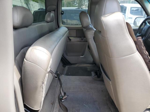 Photo 10 from auction – 2000 CHEVROLET SILVERADO4 with VIN 2GCEK19T6Y1381422