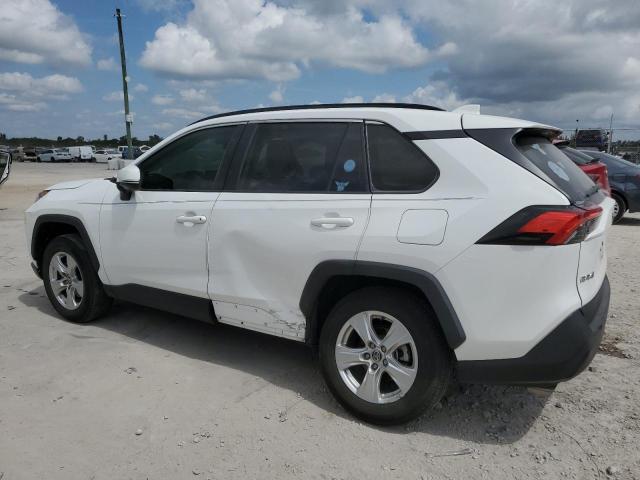 Photo 2 from auction – 2021 TOYOTA RAV4 XLE with VIN 2T3W1RFV9MC122874