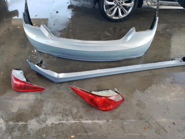 Фото 12 с аукциона – 2012 HYUNDAI SONATA SE с VIN 5NPEC4AB9CH430119