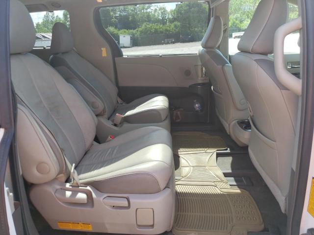 Photo 10 from auction – 2014 TOYOTA SIENNA XLE with VIN 5TDDK3DC3ES083994