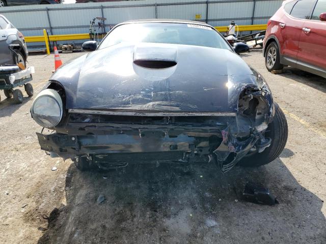 Photo 5 from auction – 2004 FORD THUNDERBIR with VIN 1FAHP60A64Y102667