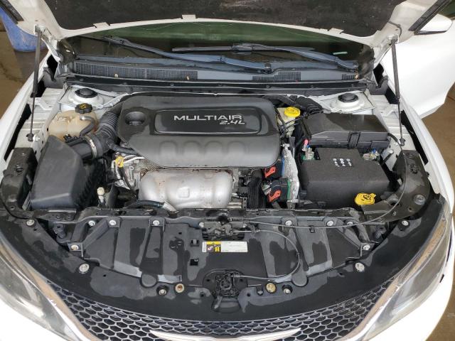 Photo 11 from auction – 2015 CHRYSLER 200 LIMITE with VIN 1C3CCCAB3FN594752