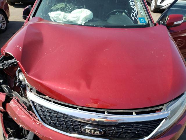 Photo 11 from auction – 2015 KIA SORENTO LX with VIN 5XYKTCA68FG652078