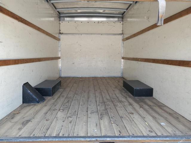 Photo 10 from auction – 2015 FORD ECONOLINE with VIN 1FDWE3FL6FDA04646