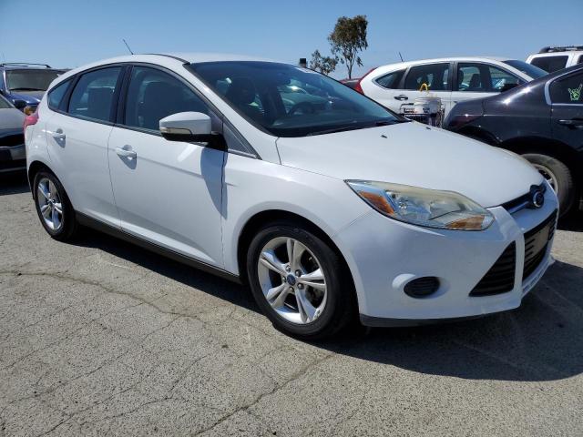 Photo 4 from auction – 2014 FORD FOCUS SE with VIN 1FADP3K2XEL260530