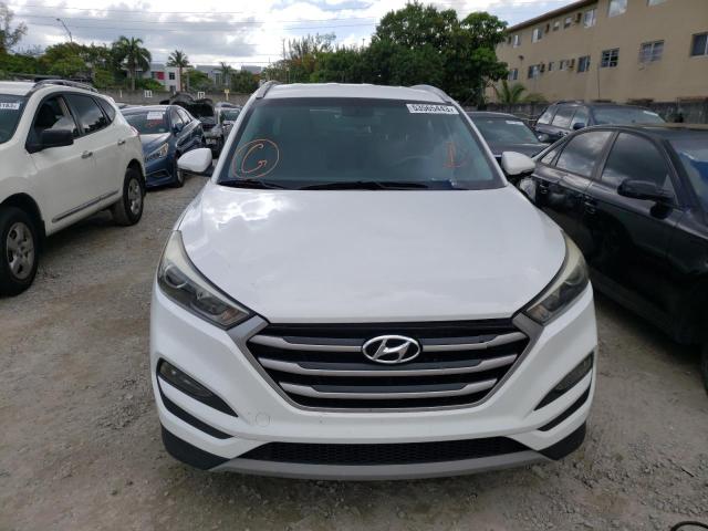 Photo 5 from auction – 2017 HYUNDAI TUCSON LIM with VIN KM8J33A23HU461674