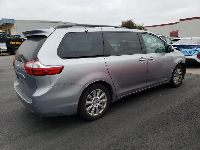 Photo 3 from auction – 2017 TOYOTA SIENNA XLE with VIN 5TDYZ3DC8HS767070