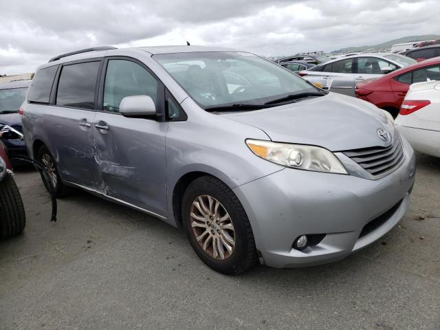 Photo 4 from auction – 2011 TOYOTA SIENNA XLE with VIN 5TDYK3DC9BS010545