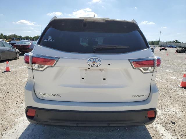 Photo 6 from auction – 2015 TOYOTA HIGHLANDER with VIN 5TDJKRFH4FS085995