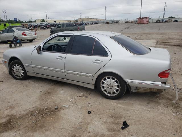 Photo 2 from auction – 2001 MERCEDES-BENZ E320 with VIN WDBJF65J31B325057