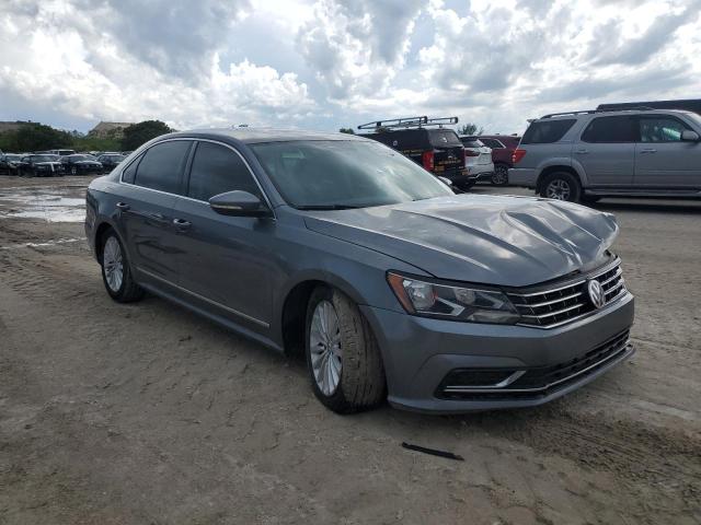 Photo 4 from auction – 2016 VOLKSWAGEN PASSAT SE with VIN 1VWBS7A35GC042464