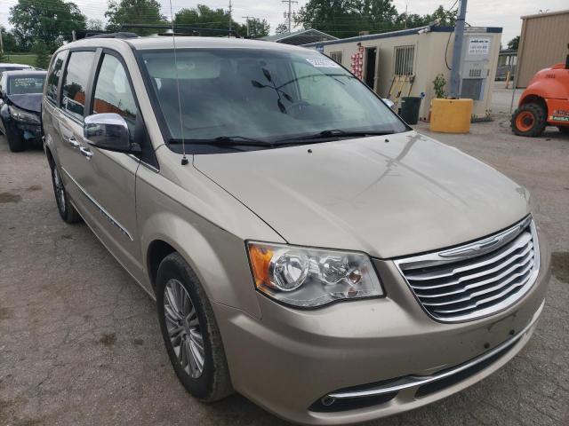 Photo 4 from auction – 2013 CHRYSLER TOWN & COU with VIN 2C4RC1CG5DR558497