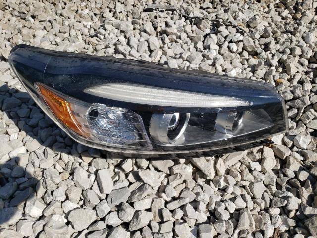 Photo 12 from auction – 2016 KIA SORENTO LX with VIN 5XYPG4A32GG095529