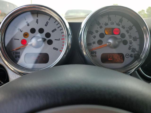 Photo 9 from auction – 2006 MINI COOPER S with VIN WMWRH33526TF87902
