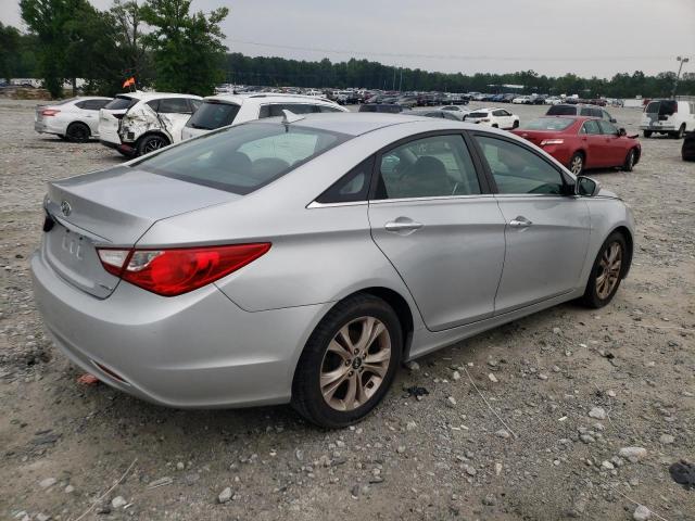 Photo 3 from auction – 2011 HYUNDAI SONATA SE with VIN 5NPEC4AC4BH203816