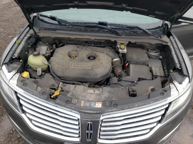 Photo 12 from auction – 2017 LINCOLN MKC RESERV with VIN 5LMCJ3D97HUL11877