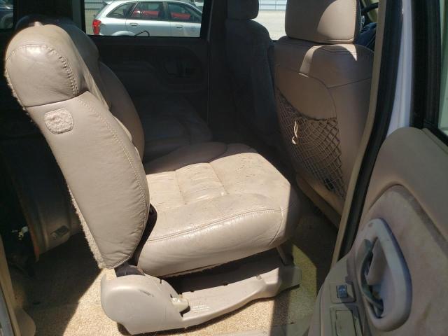 Photo 11 from auction – 1997 GMC SUBURBAN C with VIN 3GKEC16R2VG505859