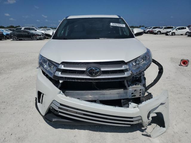 Photo 5 from auction – 2017 TOYOTA HIGHLANDER with VIN 5TDKZRFH1HS195020