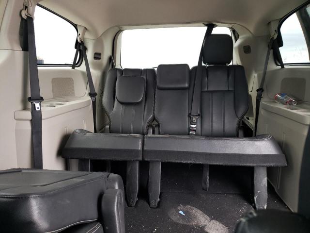 Photo 10 from auction – 2016 CHRYSLER TOWN & COU with VIN 2C4RC1BG5GR231457