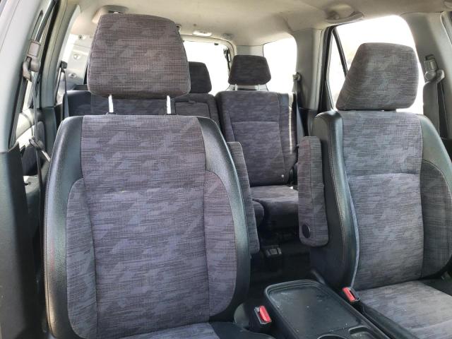 Photo 10 from auction – 2002 HONDA CR-V LX with VIN JHLRD68482C011063