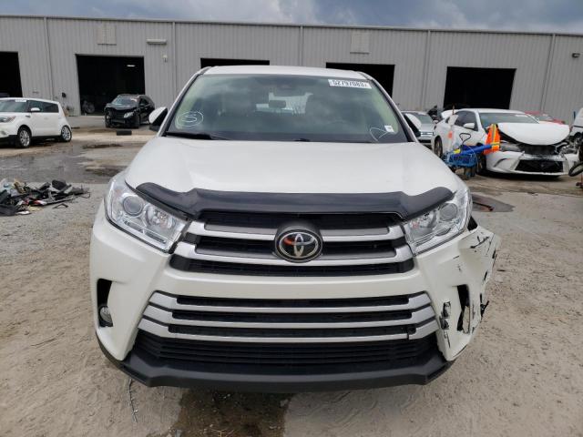 Photo 5 from auction – 2019 TOYOTA HIGHLANDER with VIN 5TDZZRFH9KS339936