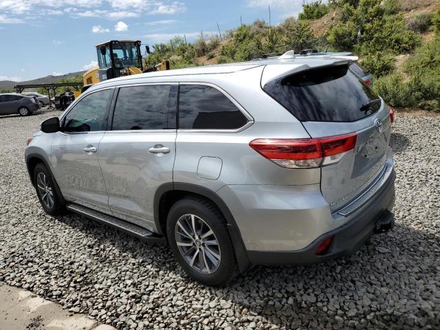 Photo 2 from auction – 2018 TOYOTA HIGHLANDER with VIN 5TDJZRFH1JS812109