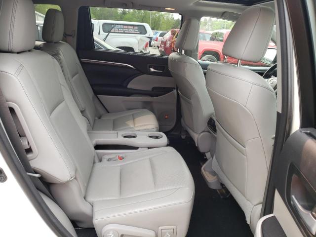 Photo 11 from auction – 2015 TOYOTA HIGHLANDER with VIN 5TDDKRFH7FS159309