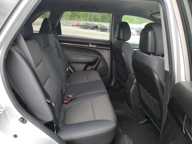 Photo 11 from auction – 2013 KIA SORENTO LX with VIN 5XYKTCA67DG422710