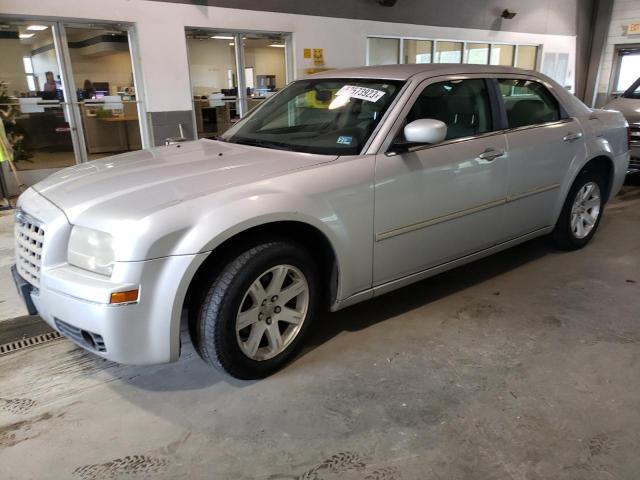 CHRYSLER 300 2007 with VIN 2C3KA53G17H727539 - Photo from auction