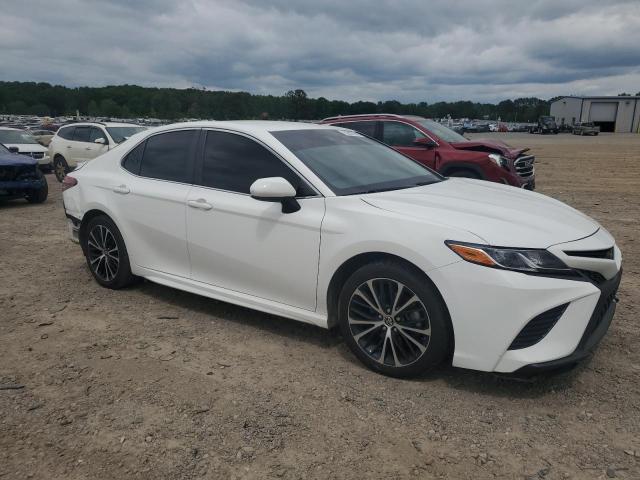 Photo 4 from auction – 2018 TOYOTA CAMRY with VIN JTNB11HK8J3040503