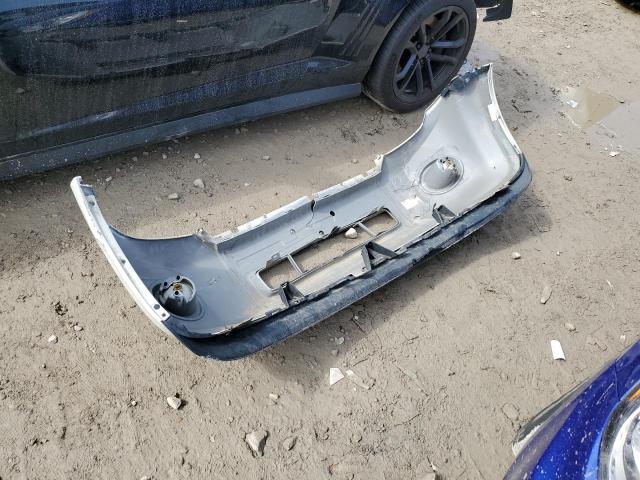 Photo 13 from auction – 2011 FORD ESCAPE LIM with VIN 1FMCU0EG7BKA47715