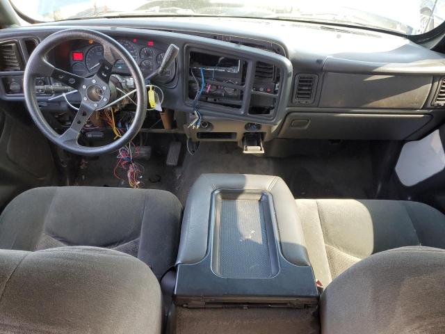 Photo 8 from auction – 2002 CHEVROLET 1500 SILVE with VIN 2GCEC19T121419448