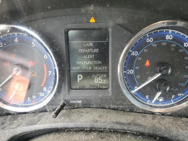 Photo 9 from auction – 2018 TOYOTA COROLLA L with VIN 5YFBURHE0JP782387