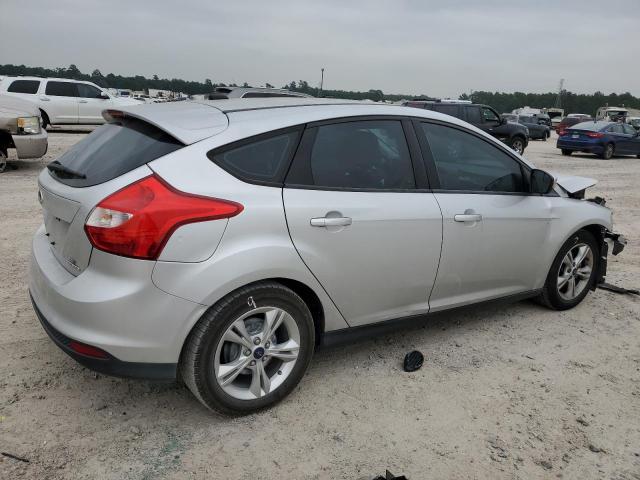 Foto 3 de la subasta – 2014 FORD FOCUS SE con VIN 1FADP3K2XEL313467