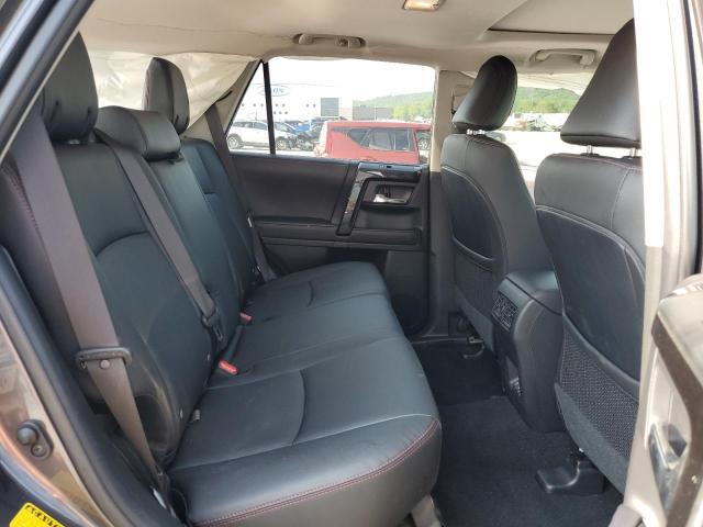 Photo 11 from auction – 2022 TOYOTA 4RUNNER SR with VIN JTERU5JRXN6048448