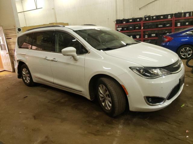 Photo 4 from auction – 2019 CHRYSLER PACIFICA T with VIN 2C4RC1BGXKR570403