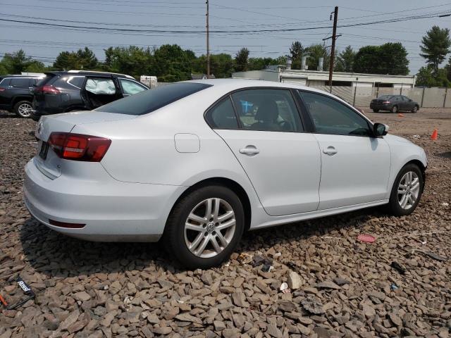 Photo 3 from auction – 2018 VOLKSWAGEN JETTA S with VIN 3VW2B7AJ7JM209914