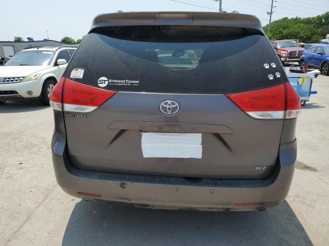 Photo 6 from auction – 2011 TOYOTA SIENNA XLE with VIN 5TDYK3DC5BS026192