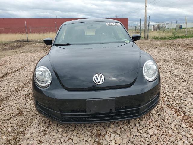 Photo 5 from auction – 2013 VOLKSWAGEN BEETLE with VIN 3VWFP7AT8DM630923