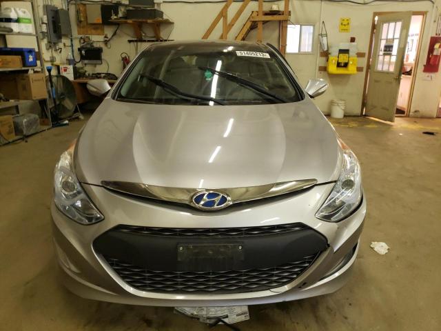 Photo 5 from auction – 2012 HYUNDAI SONATA HYB with VIN KMHEC4A48CA039015