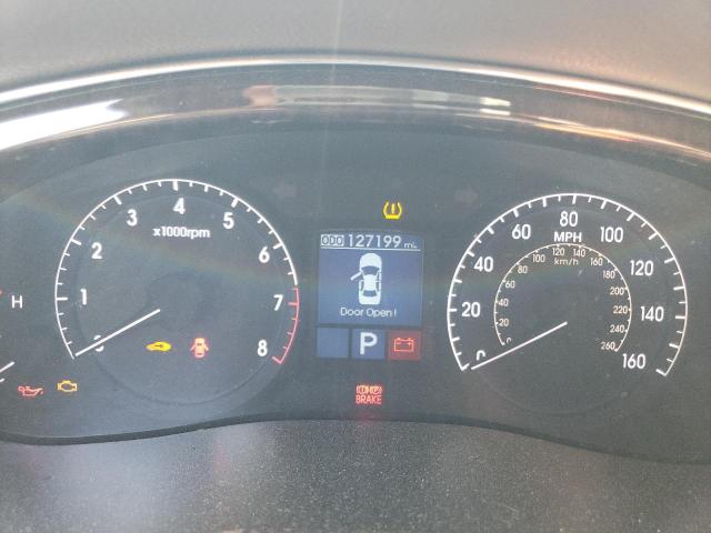Photo 9 from auction – 2011 HYUNDAI GENESIS 3. with VIN KMHGC4DE1BU132680